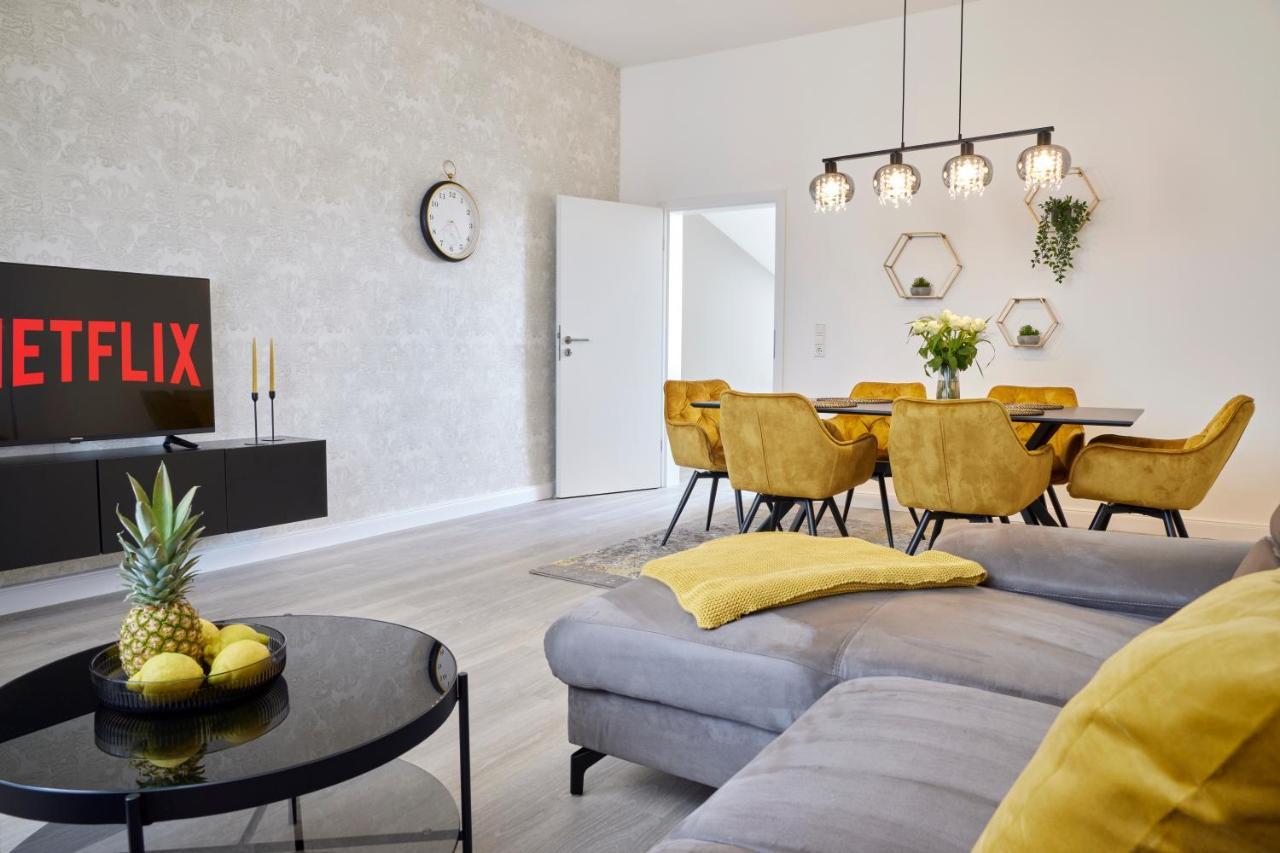 Schlossberg Residences - Xxl-Design-Apartment Mit Schlossblick Fuer Bis Zu 12 Personen Schwetzingen Esterno foto