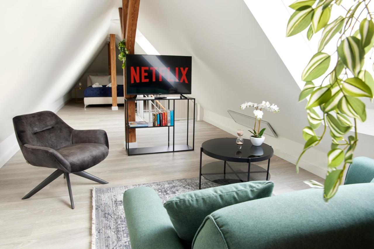 Schlossberg Residences - Xxl-Design-Apartment Mit Schlossblick Fuer Bis Zu 12 Personen Schwetzingen Esterno foto