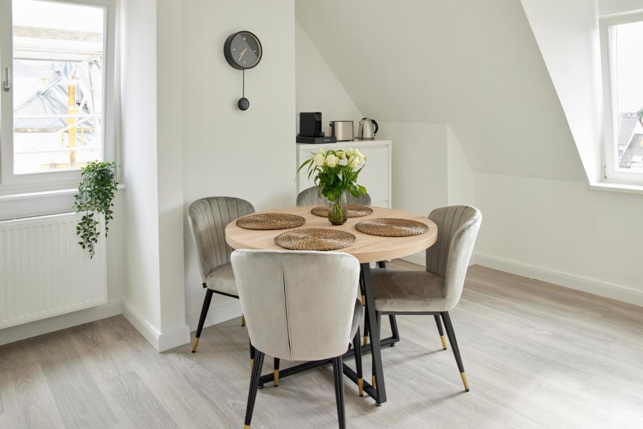 Schlossberg Residences - Xxl-Design-Apartment Mit Schlossblick Fuer Bis Zu 12 Personen Schwetzingen Esterno foto